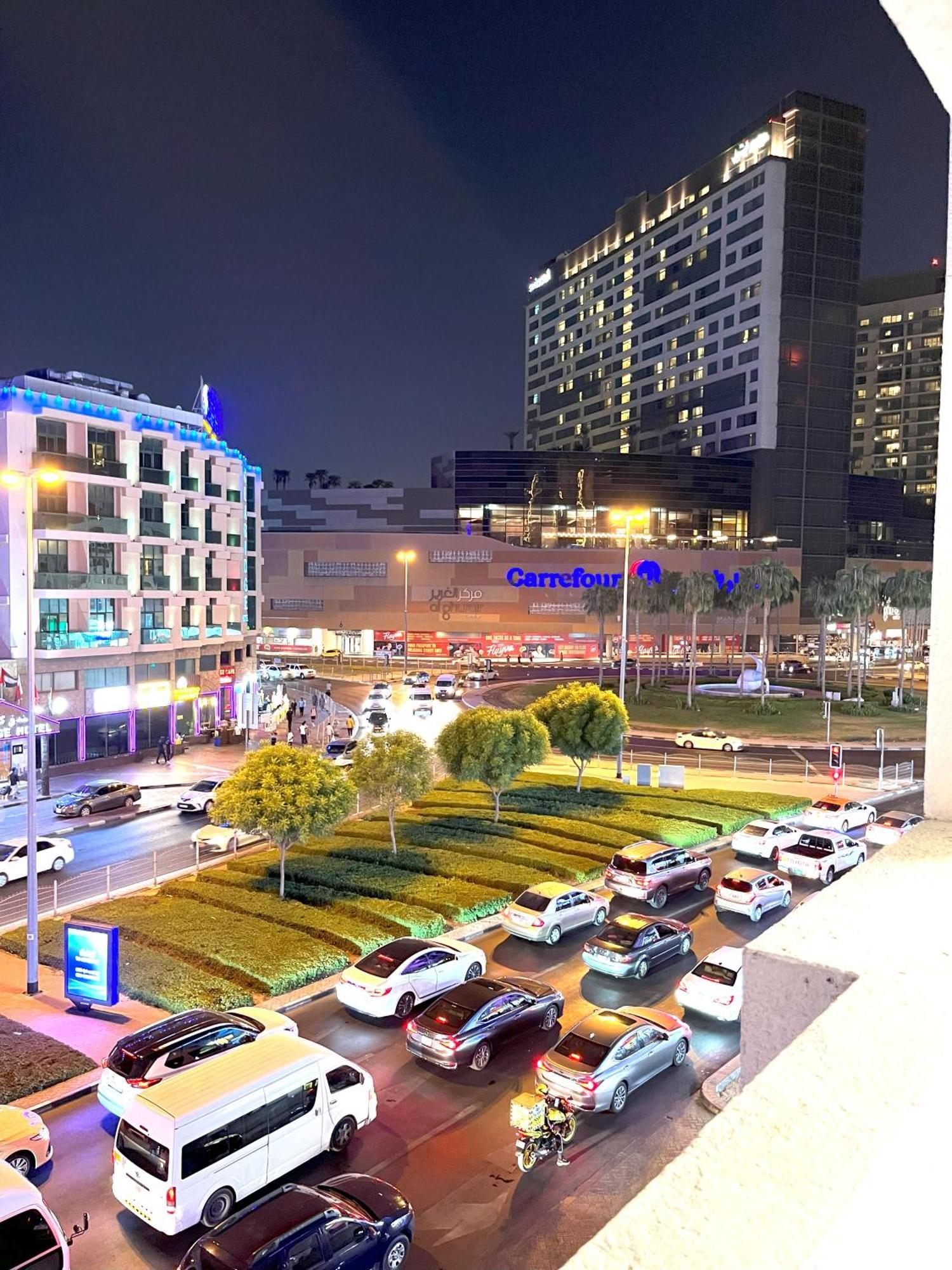 Yoko Luxury Hostel Dubai Eksteriør billede
